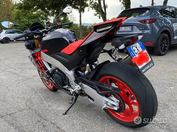 Aprilia tuono factory 1100