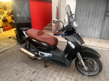 Aprilia Scarabeo 500 light