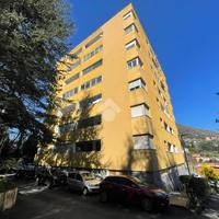 3 LOCALI A GENOVA