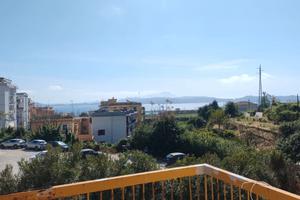 Ufficio in contesto associato