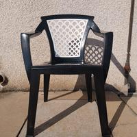 Sedia da giardino in plastica impilabile