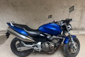 Hornet 600