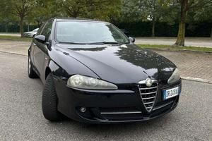 Alfa Romeo 147  GPL