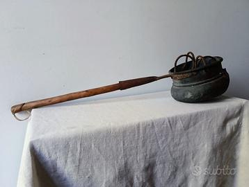 antico scaldaletto a brace, suora per il prete