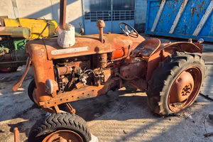 Trattore Nuffield 350