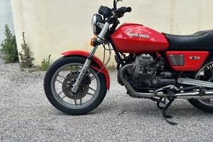 Moto Guzzi V 50 - 1982