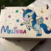 Scatola in legno nascita bimbo / bimba da colorare