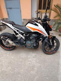 KTM 390 Duke 