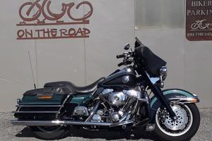 Harley Davidson FLHTCU