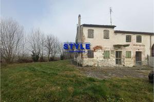 PORZIONE DI RUSTICO DA RISTRUTTURARE