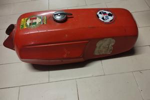 Serbatoio per motorino sportivo anni 60/70