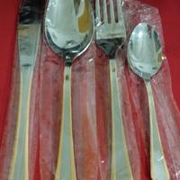 set 4 posate acciaio e oro  nuove ABERT