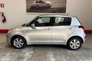 SUZUKI Swift 1.3 4x4 5p.
