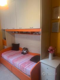 Cameretta a ponte con angolo armadio