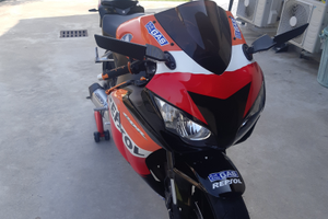 Honda cbr 1000 rr