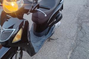 scooter Honda 150 nh