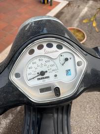Vespa LX 125