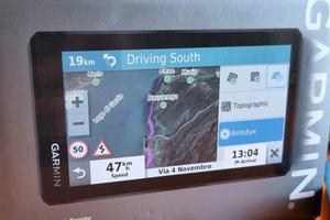 zumo xt garmin con custodia e n 2 supporti per mot