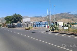 Terreno per esposizione e magazzino a Randazzo