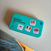 Memory delle bandiere con capitali