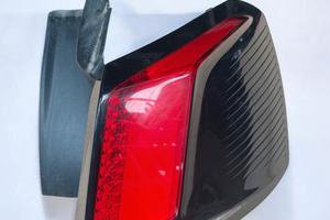 FARO POSTERIORE DESTRO PEUGEOT 3008 ANNO:2017