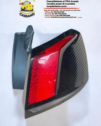FARO POSTERIORE DESTRO PEUGEOT 3008 ANNO:2017