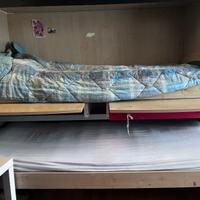 LETTO A CASTELLO + SCRIVANIA ESTRAIBILE