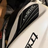 Serbatoio triumph street triple 675