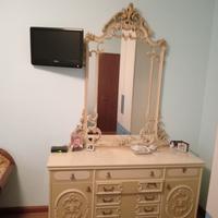 Camera e mobili vintage/antichi