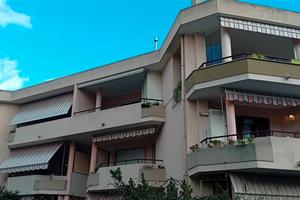 Casa Indipendente con Cortile e Garage