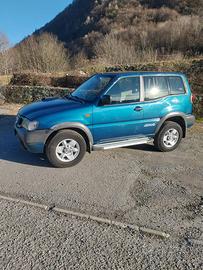 Nissan terrano 2 3.0