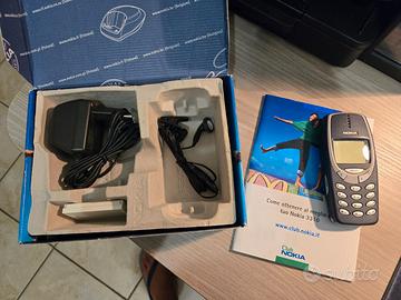 Nokia 3310 blu classico usato con scatola