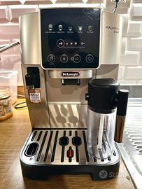 Macchina Caffè De Longhi Magnifica smart