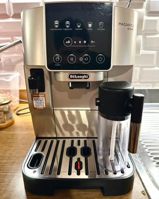 Macchina Caffè De Longhi Magnifica smart