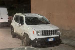 Jeep Renegade in blocco o per pezzi di ricambio