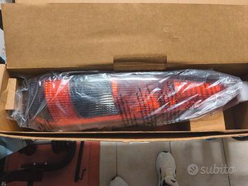 Faro Posteriore DX Ford Fiesta MK5