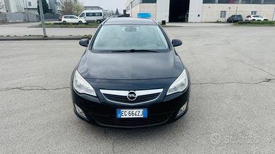 Opel Astra 1.7 CDTI 110CV Sports Tourer Cosmo