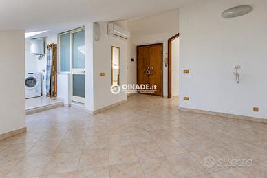Bivano ristrutturato con balcone Quartu Sant'Elena