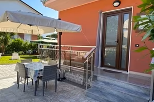 Appartamento con giardino per settembre