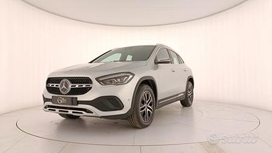 MERCEDES-BENZ GLA-H247 2020 - GLA 180 d Business a