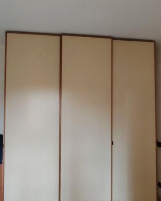 Armadio 3 ante scorrevoli Mt. 2.66x2.34x63