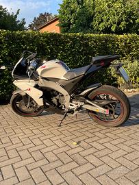 Aprilia rs4 125