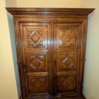 ARMADIO PIEMONTESE del '700 IN NOCE , RESTAURATO