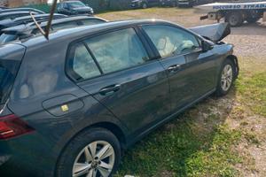 Volkswagen Golf 2.0 TDI 115 CV SCR Life SINISTRATA