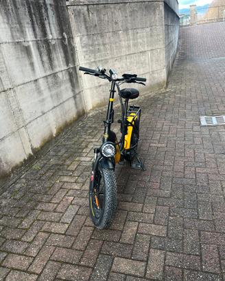 Bici elettrica Fat E-bike Ducati Scrambler SCR-X