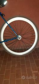 Cerchione 28 pollici simile pago