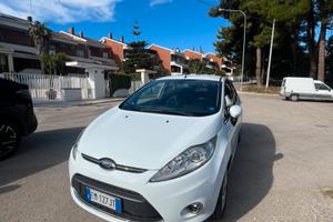 Ford fiesta 2012