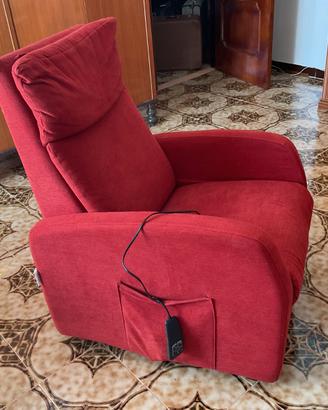 Poltrona relax con comandi elettrici