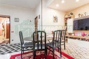 TRILOCALE IN CORTE SU DUE LIVELLI - SENZA SPESE CO