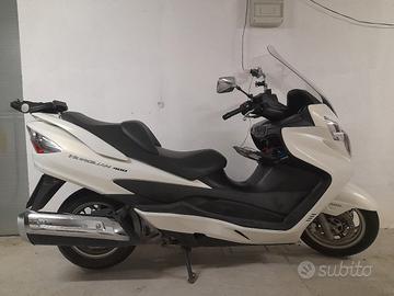 suzuki burgman 400 anno 2010